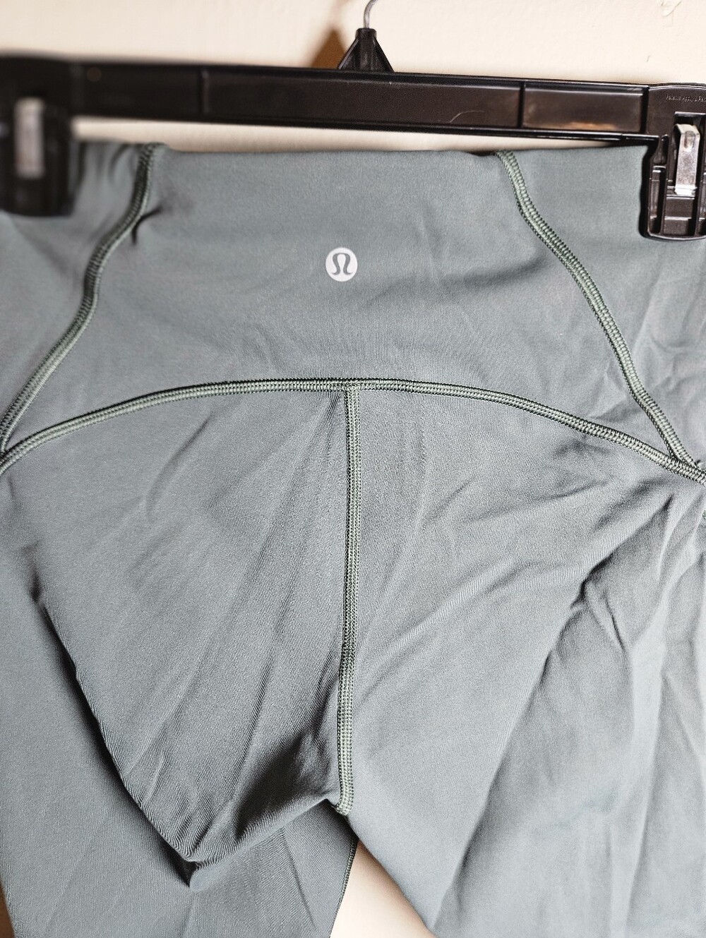 lululemon athletica Women’s Sage Green High-Rise Athletic Capri